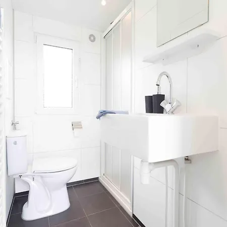 Comfortable Chalet Sea At 3 5 Km, In Egmond *